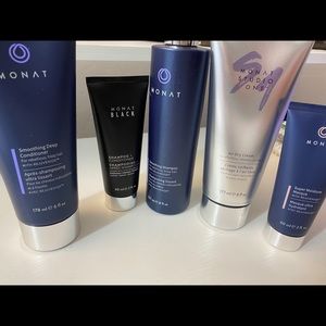 Monat hair stuff